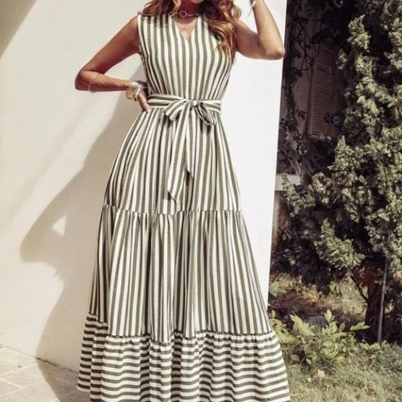 Nautical striped notched neck belted maxi dress - Picture 5 of 7